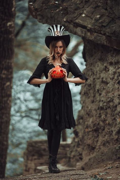 diy witch costume|friendly witch costume.